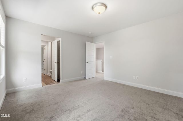 675 Amusement Drive, Hope Mills, NC 28348