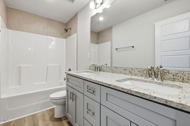 675 Amusement Drive, Hope Mills, NC 28348