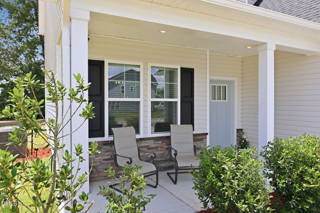 675 Amusement Drive, Hope Mills, NC 28348