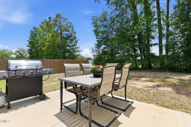 675 Amusement Drive, Hope Mills, NC 28348