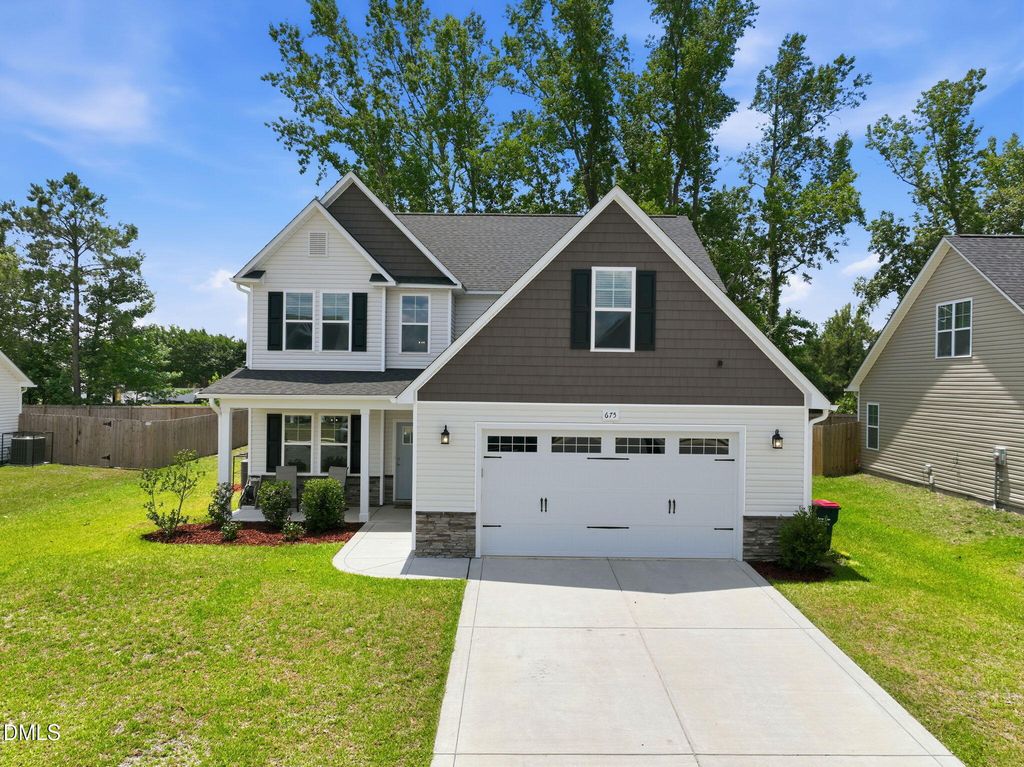 675 Amusement Drive, Hope Mills, NC 28348