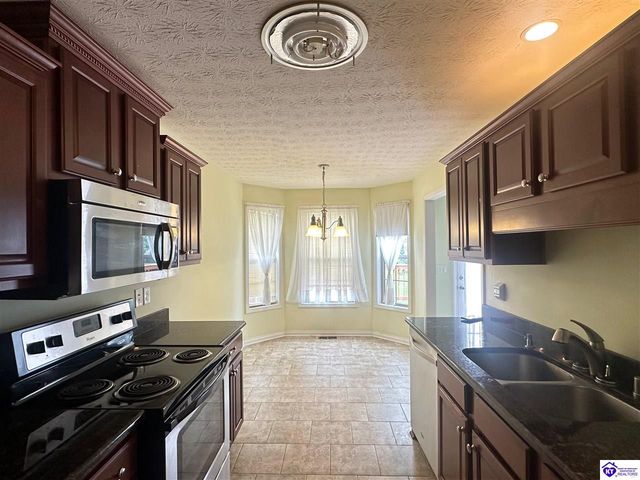 8 San Juan Court, Elizabethtown, KY 42701
