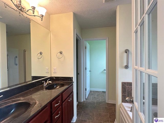 8 San Juan Court, Elizabethtown, KY 42701