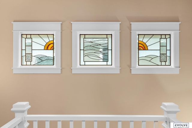 9529 W Center Road, Omaha, NE 68124