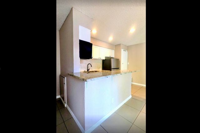 2312 Balsam Drive A303, Arlington, TX 76006