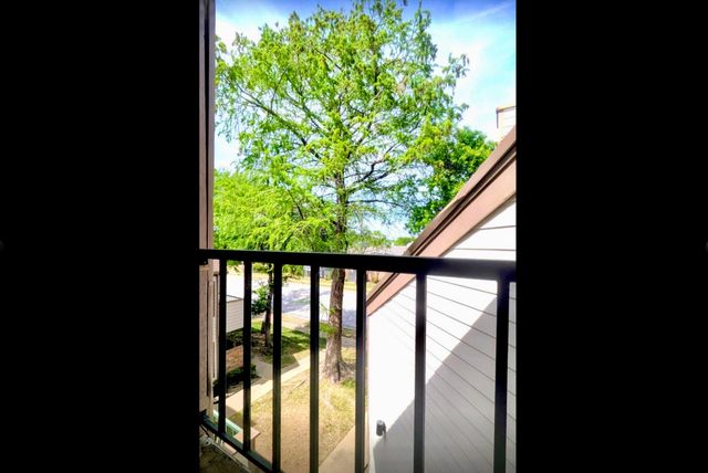 2312 Balsam Drive A303, Arlington, TX 76006