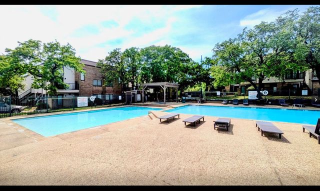 2312 Balsam Drive A303, Arlington, TX 76006