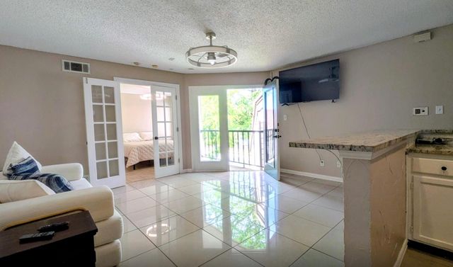 2312 Balsam Drive A303, Arlington, TX 76006