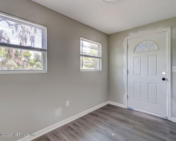 9762 BAYVIEW Avenue, Jacksonville, FL 32208