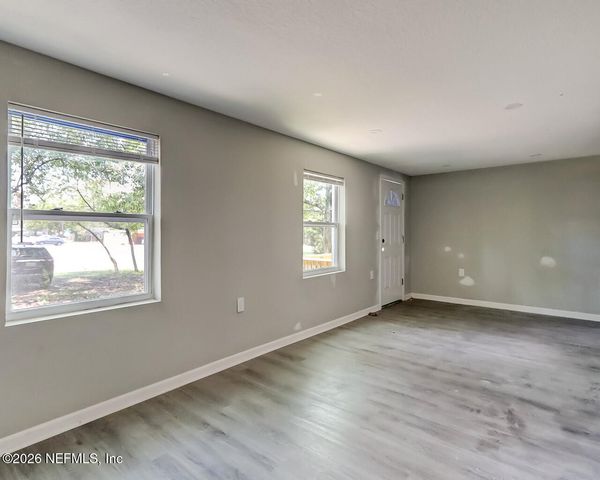 9762 BAYVIEW Avenue, Jacksonville, FL 32208