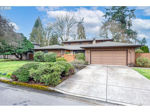 4490 DOYLE St, Eugene, OR 97404
