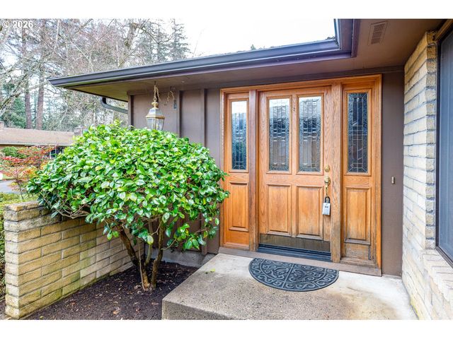 4490 DOYLE St, Eugene, OR 97404