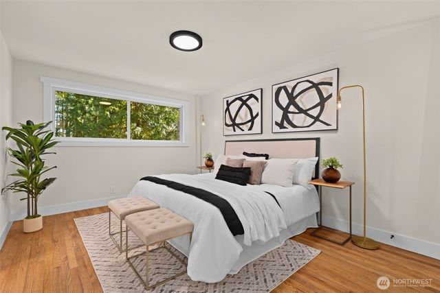 18330 47th Place NE, Lake Forest Park, WA 98155