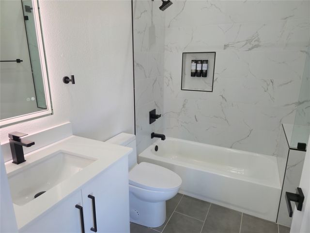 1512 Seegar Street 1508, Dallas, TX 75215