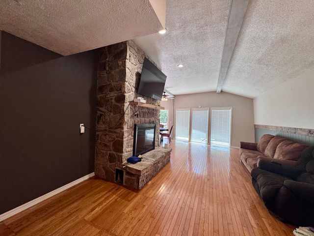 429 Pine Cone Lane, Mammoth Spring, AR 72554