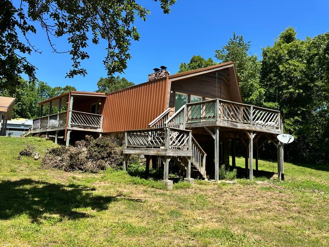 429 Pine Cone Lane, Mammoth Spring, AR 72554