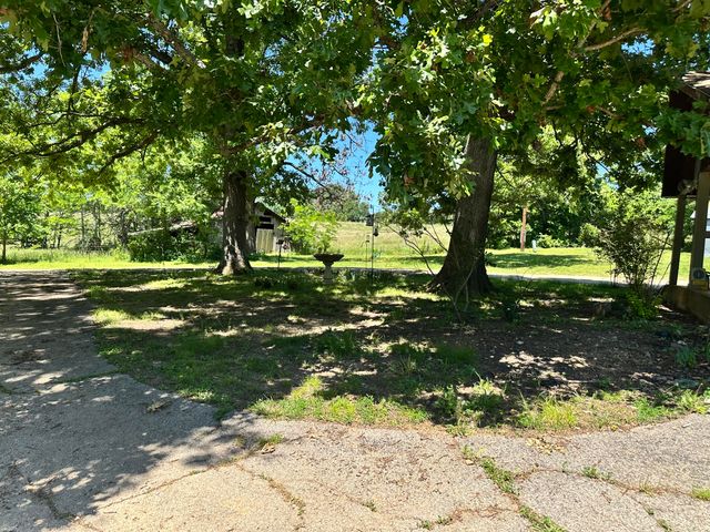 429 Pine Cone Lane, Mammoth Spring, AR 72554