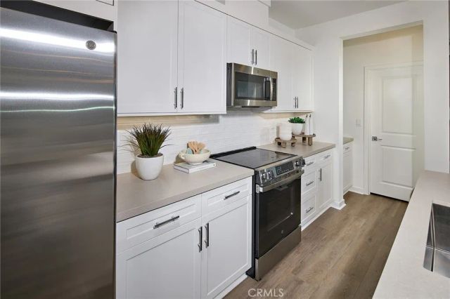 5933 Gramercy Way, Eastvale, CA 92880