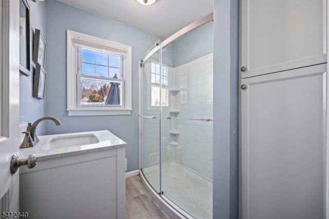 114 Memorial Pkwy, Atlantic Highlands Boro, NJ 07716