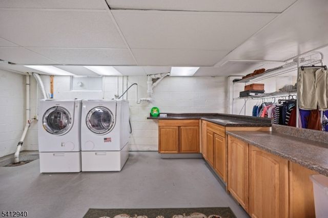 114 Memorial Pkwy, Atlantic Highlands Boro, NJ 07716