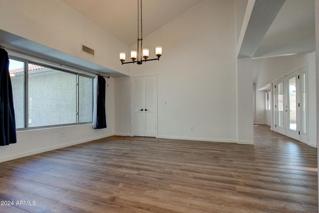 1945 E Velvet Drive, Tempe, AZ 85284