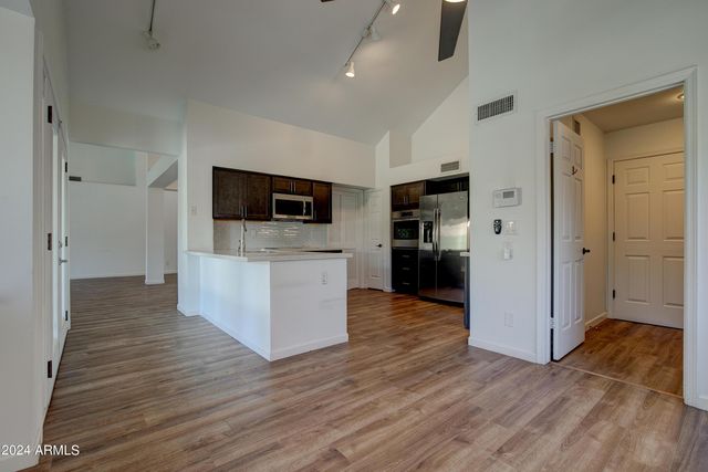 1945 E Velvet Drive, Tempe, AZ 85284