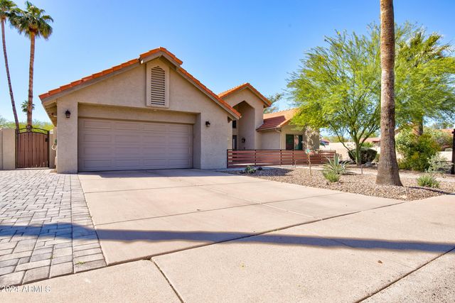 1945 E Velvet Drive, Tempe, AZ 85284