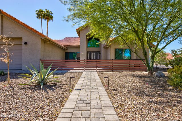 1945 E Velvet Drive, Tempe, AZ 85284