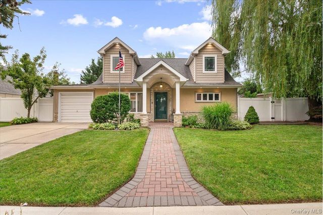 3850 Jean Avenue, Bethpage, NY 11714