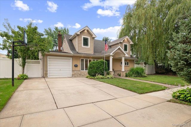 3850 Jean Avenue, Bethpage, NY 11714