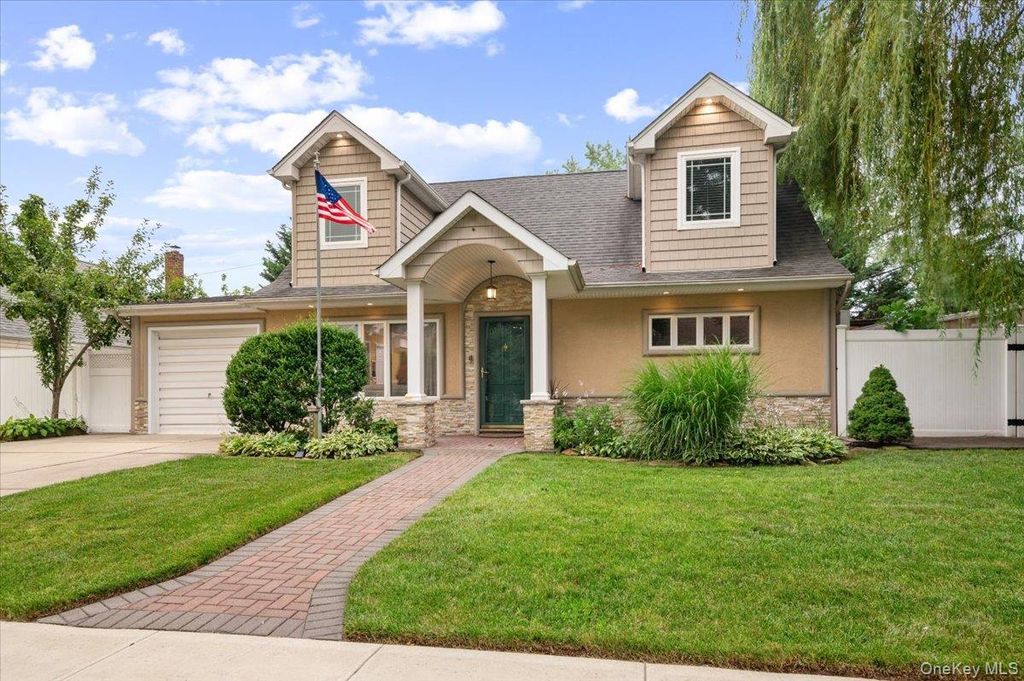 3850 Jean Avenue, Bethpage, NY 11714