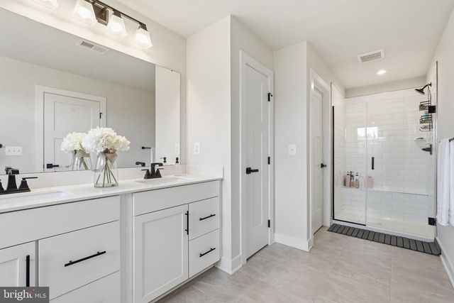6751 HIGHLANDER CT, Warrenton, VA 20187