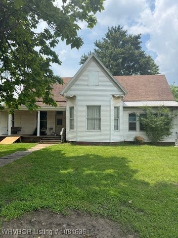 24 S 3rd Street, Paris, AR 72855