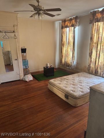 24 S 3rd Street, Paris, AR 72855