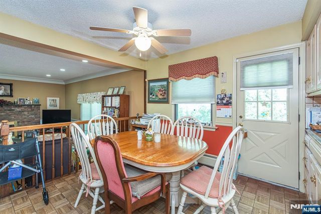 2 Rochambeau Road, Pequannock Township, NJ 07444