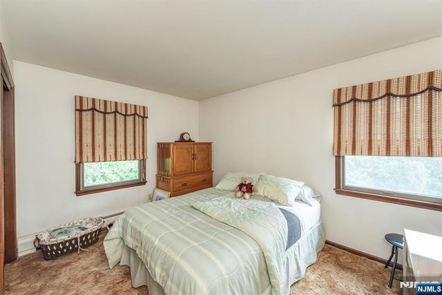 2 Rochambeau Road, Pequannock Township, NJ 07444