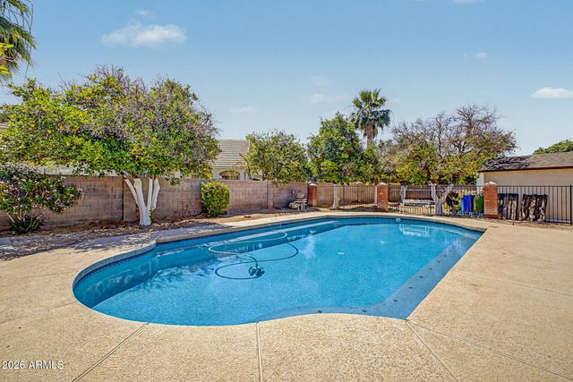 2451 N FOREST Circle, Mesa, AZ 85203