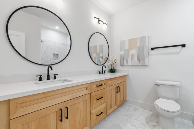 8805 Parkway Drive, Houston, TX 77088
