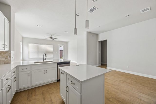 600 C-Bar Ranch TRL 81, Cedar Park, TX 78613