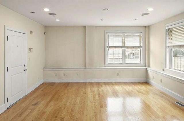 178 W 4th Street 1A, Boston, MA 02127