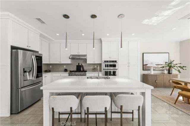 121 Oceano, Irvine, CA 92602