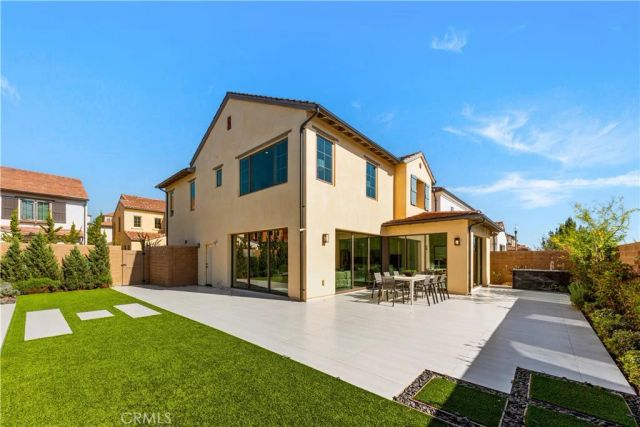 121 Oceano, Irvine, CA 92602