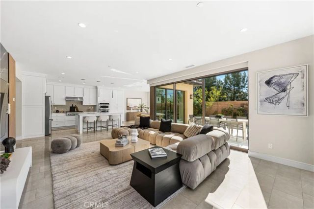 121 Oceano, Irvine, CA 92602