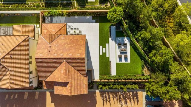 121 Oceano, Irvine, CA 92602