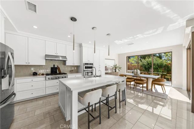121 Oceano, Irvine, CA 92602