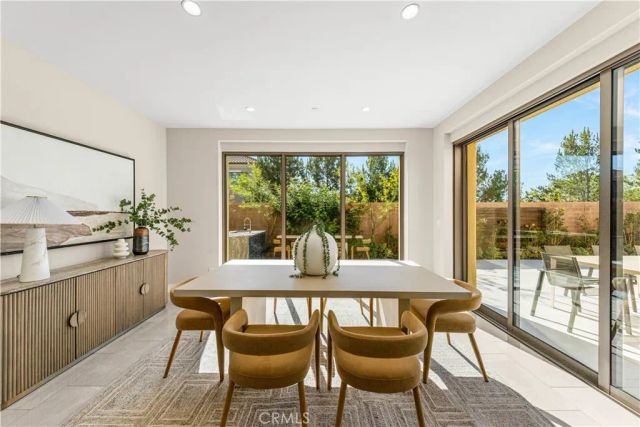 121 Oceano, Irvine, CA 92602