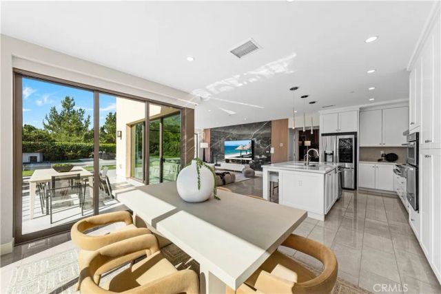 121 Oceano, Irvine, CA 92602