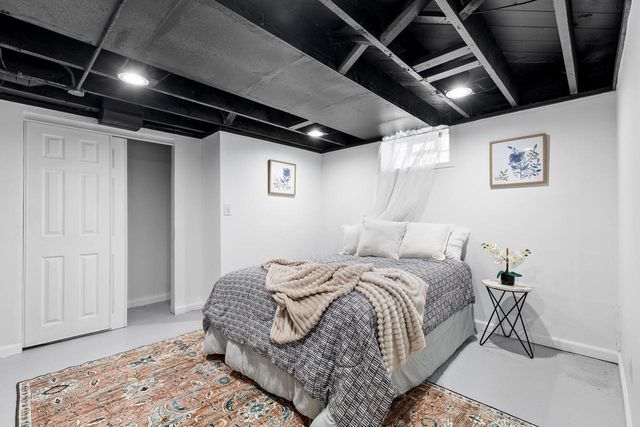 1229 W Olive STREET, Milwaukee, WI 53209