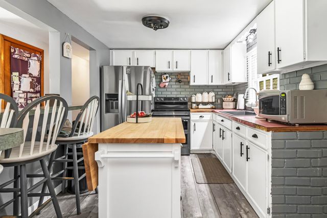 3 Craven Terrace, Derry, NH 03038