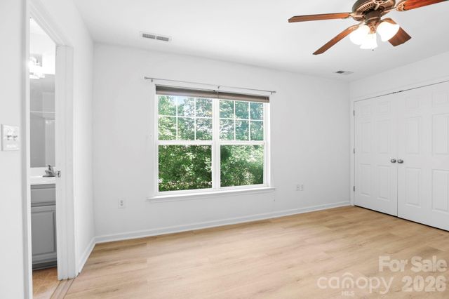 140 Thea Lane, Fletcher, NC 28732